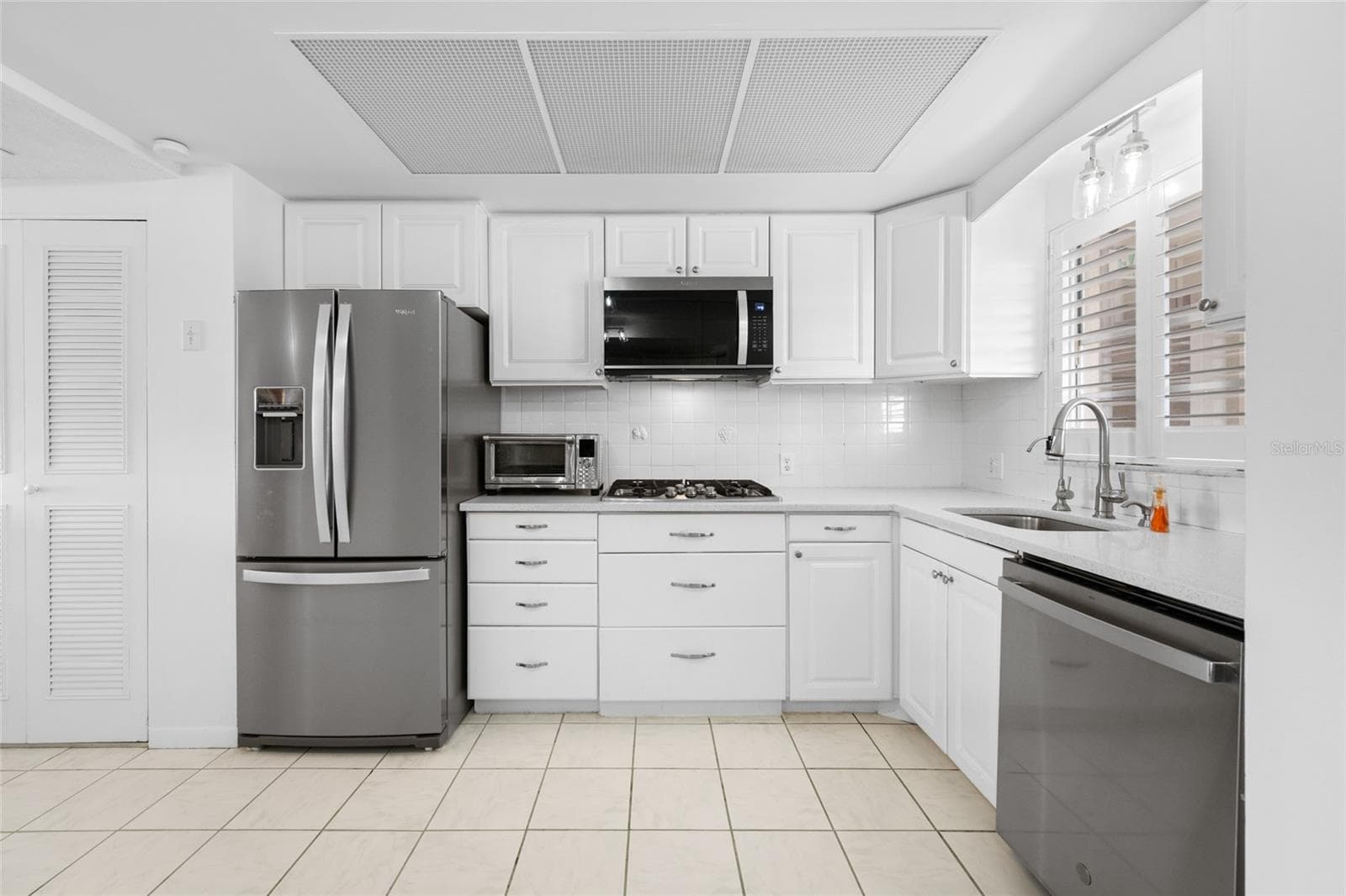Condominium at 1847 SHORE DR S #509, SOUTH PASADENA, photo 11 of 28