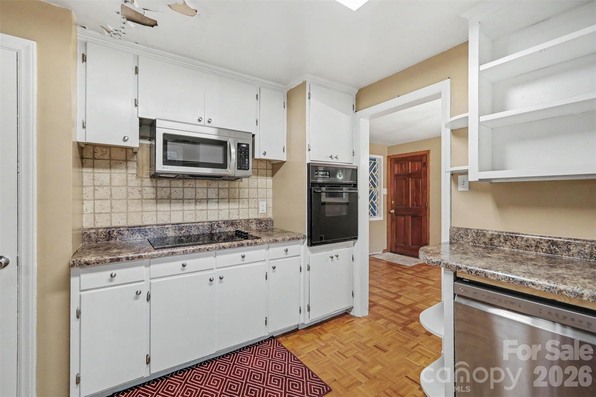 Single Family Residence at 126 21st Avenue NW, Hickory, photo 15 of 35