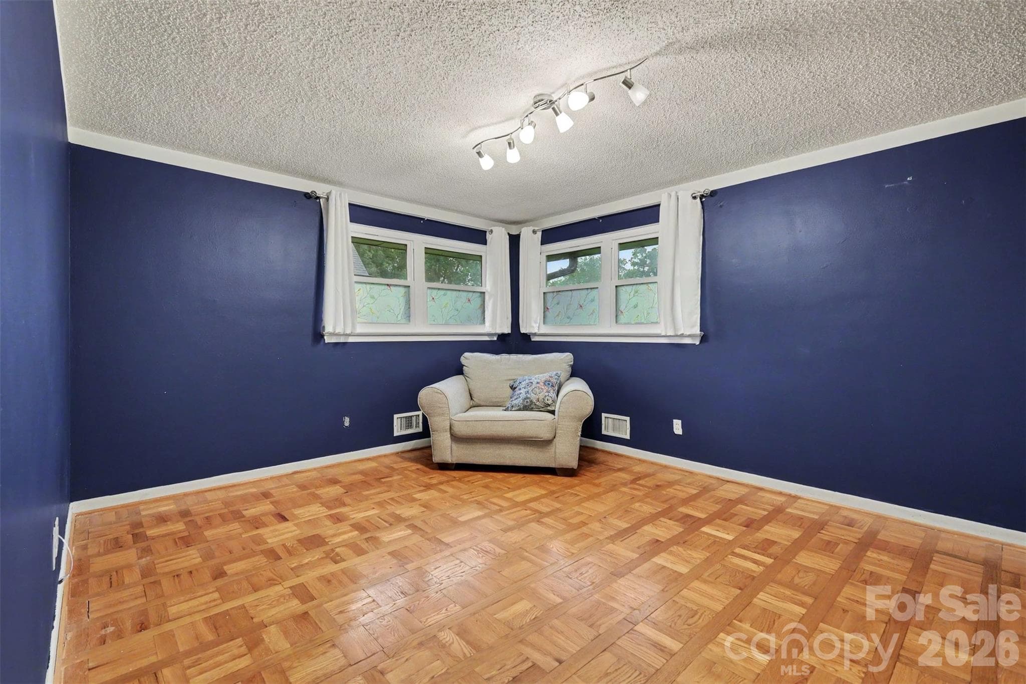 Single Family Residence at 126 21st Avenue NW, Hickory, photo 17 of 35