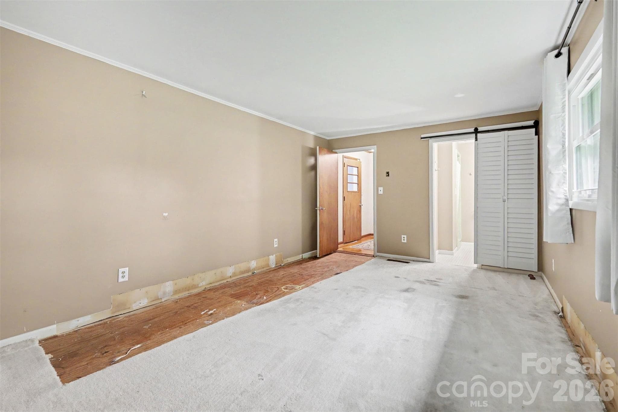 Single Family Residence at 126 21st Avenue NW, Hickory, photo 22 of 35