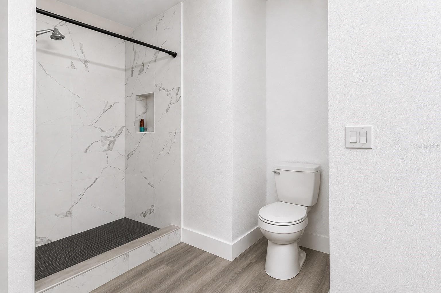 Master Bathroom - 36112 LAKE UNITY RD, FRUITLAND PARK