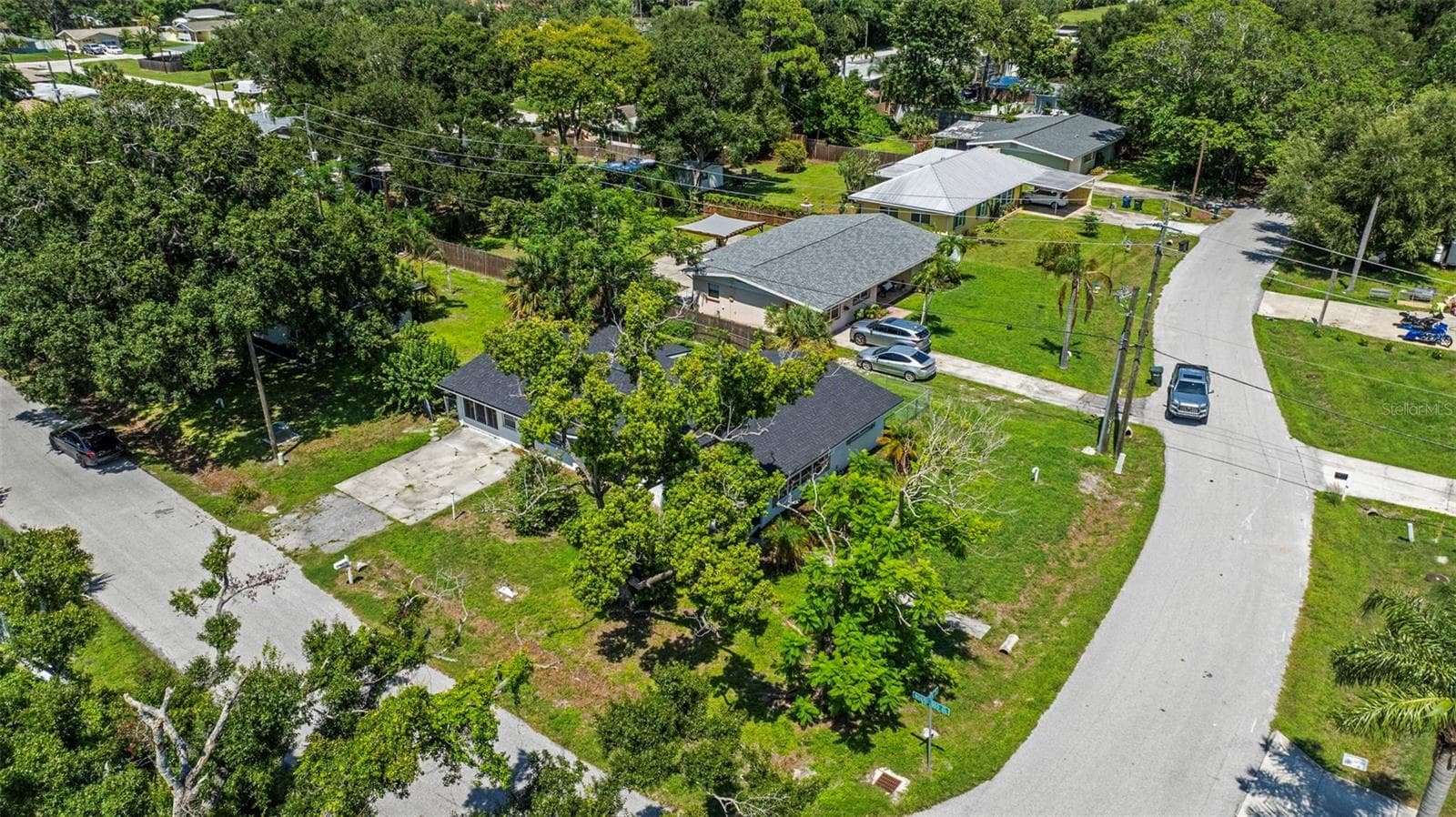Single Family Residence at 4875 NORTHWOOD AVE, SARASOTA, photo 7 of 47