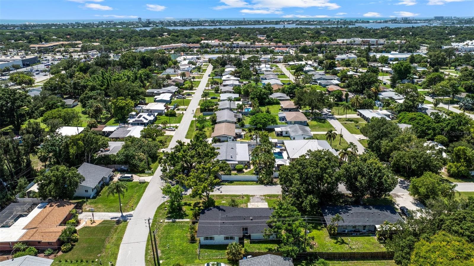 Single Family Residence at 4875 NORTHWOOD AVE, SARASOTA, photo 10 of 47