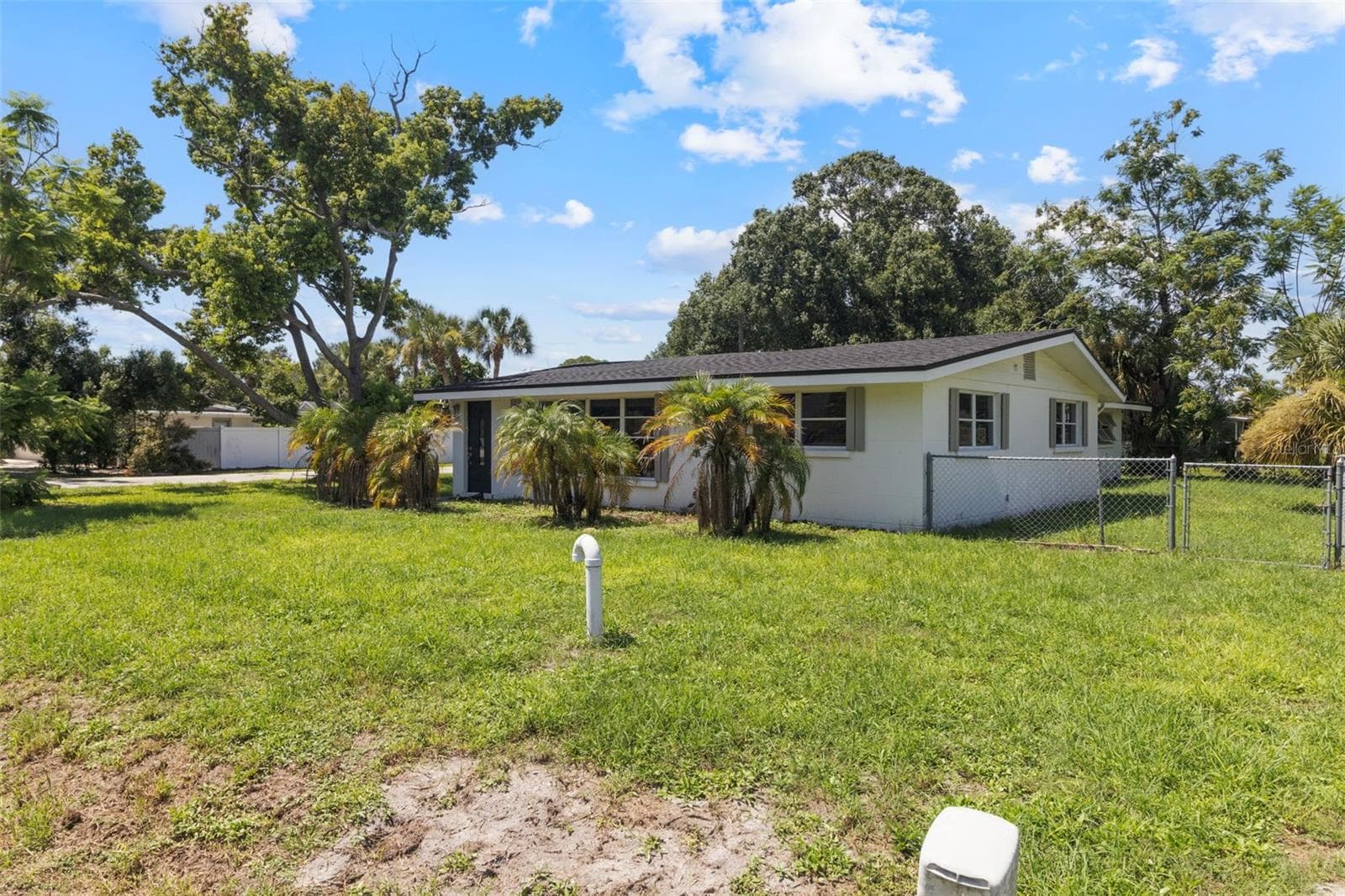 Single Family Residence at 4875 NORTHWOOD AVE, SARASOTA, photo 42 of 47