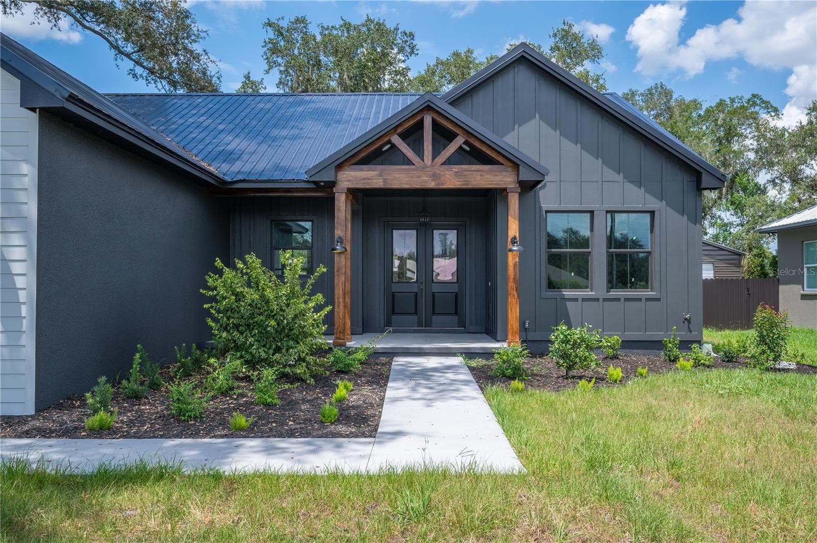 Single Family Residence at 2411 OLD MEDULLA RD, LAKELAND, photo 4 of 39