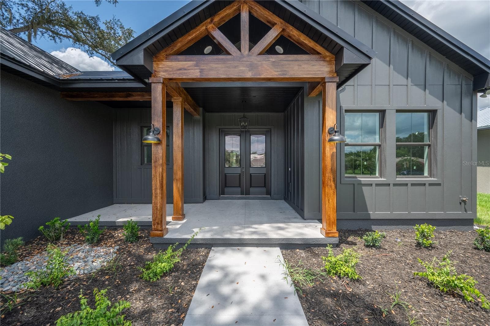 Single Family Residence at 2411 OLD MEDULLA RD, LAKELAND, photo 5 of 39