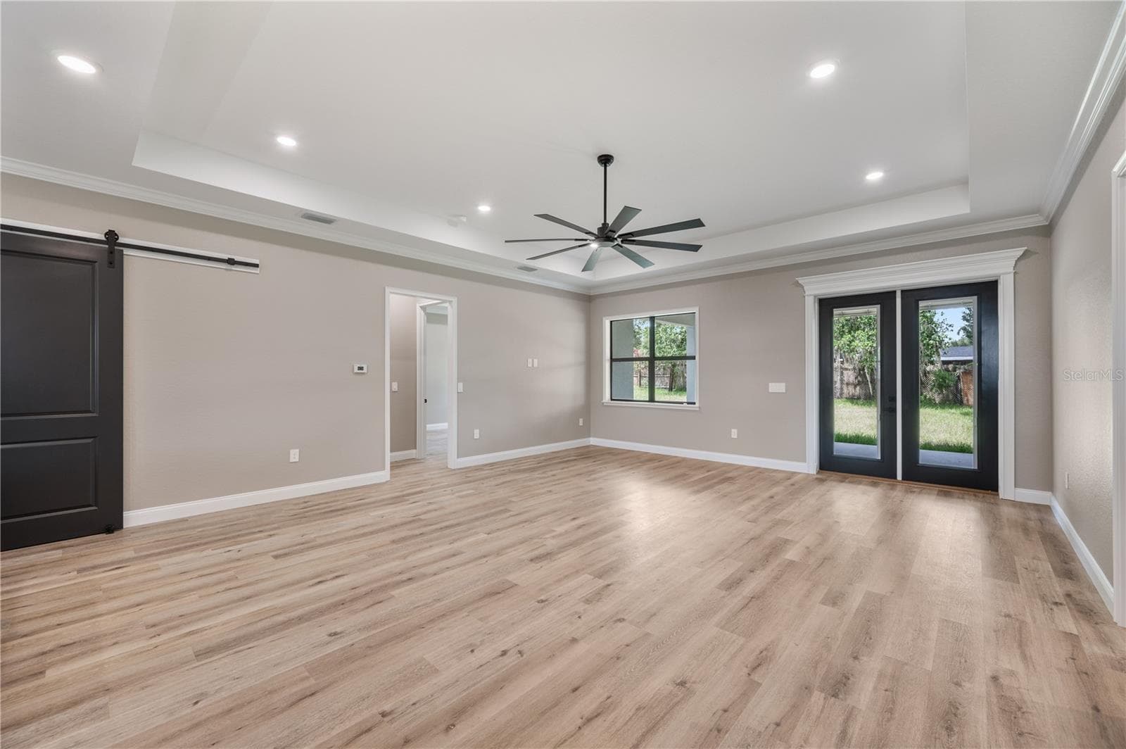 Single Family Residence at 2411 OLD MEDULLA RD, LAKELAND, photo 10 of 39