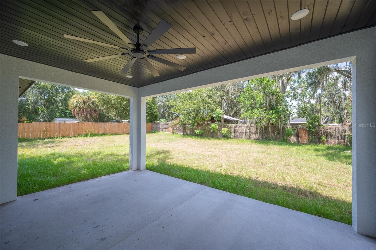 Single Family Residence at 2411 OLD MEDULLA RD, LAKELAND, photo 35 of 39