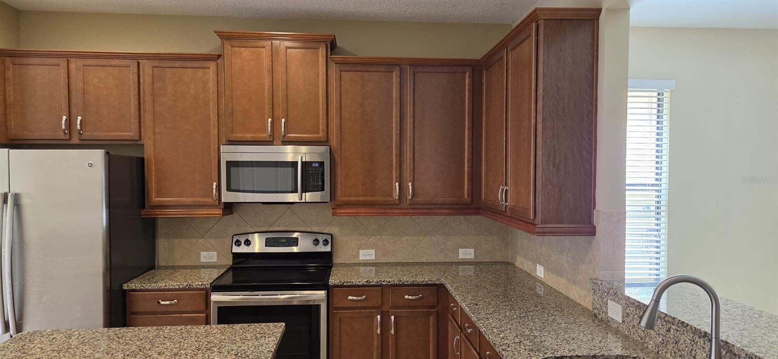 Single Family Residence at 340 SPRUCE PINE RD, OCOEE, photo 5 of 20