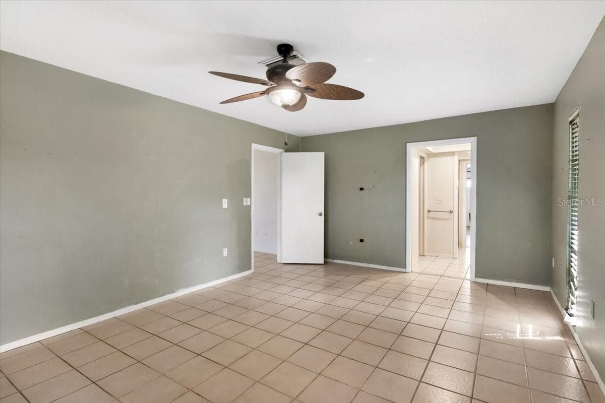 Single Family Residence at 1608 BOB O LINK DR, VENICE, photo 35 of 43