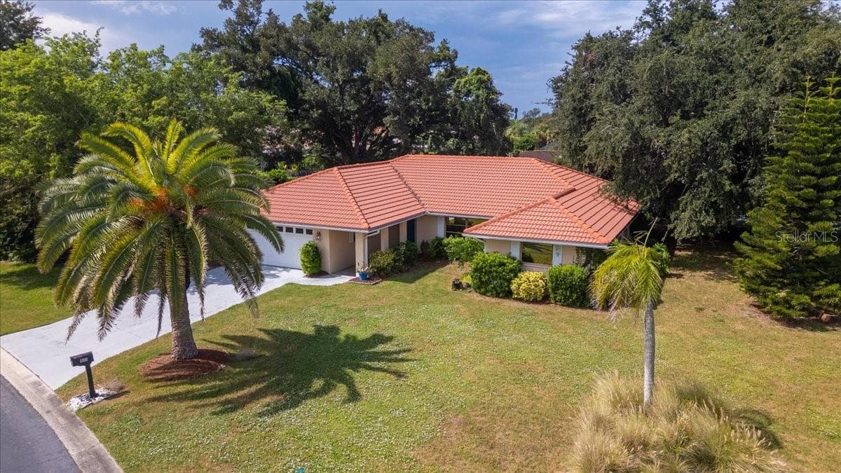Single Family Residence at 1608 BOB O LINK DR, VENICE, photo 6 of 43