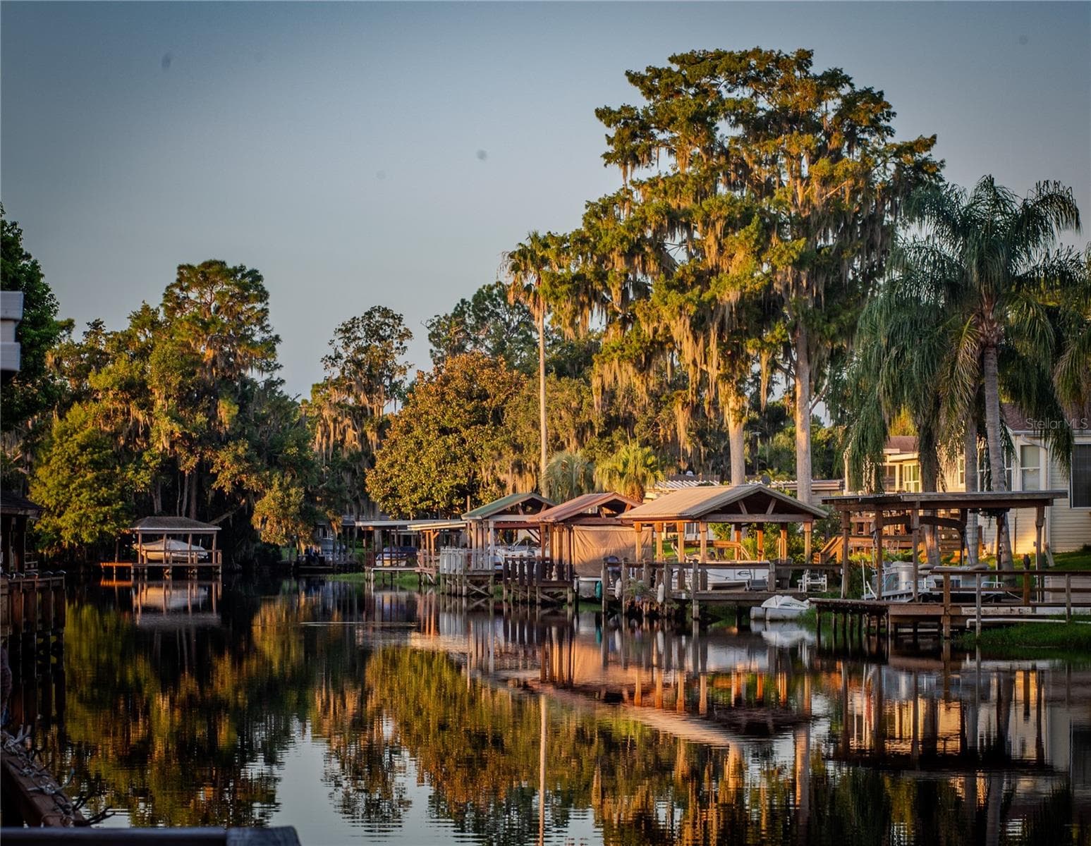 Sunrise Canal - 1021 HILLTOP RD, TAVARES