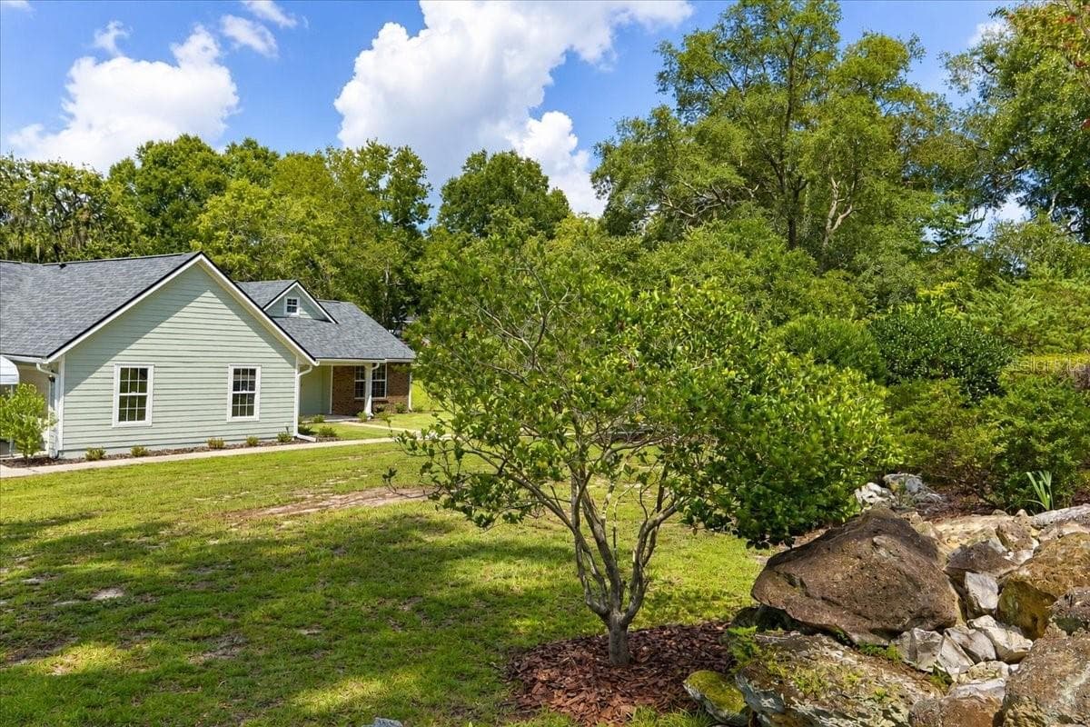 Single Family Residence at 5340 NE COUNTY ROAD 340, HIGH SPRINGS, photo 6 of 52