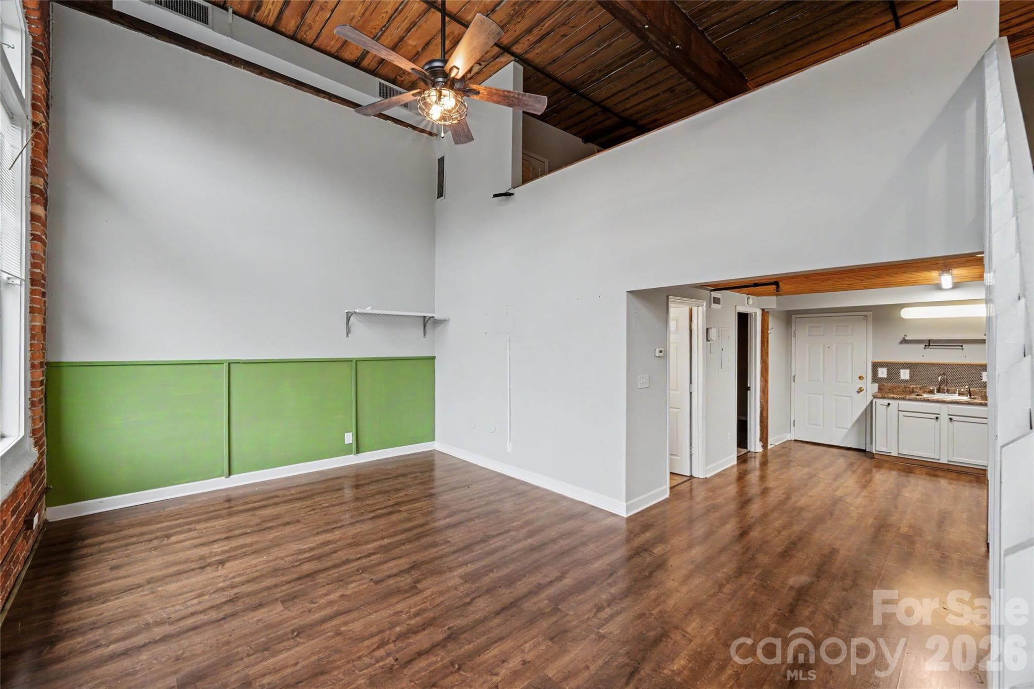 Condominium at 201 S Hoskins Road, Charlotte, photo 8 of 21