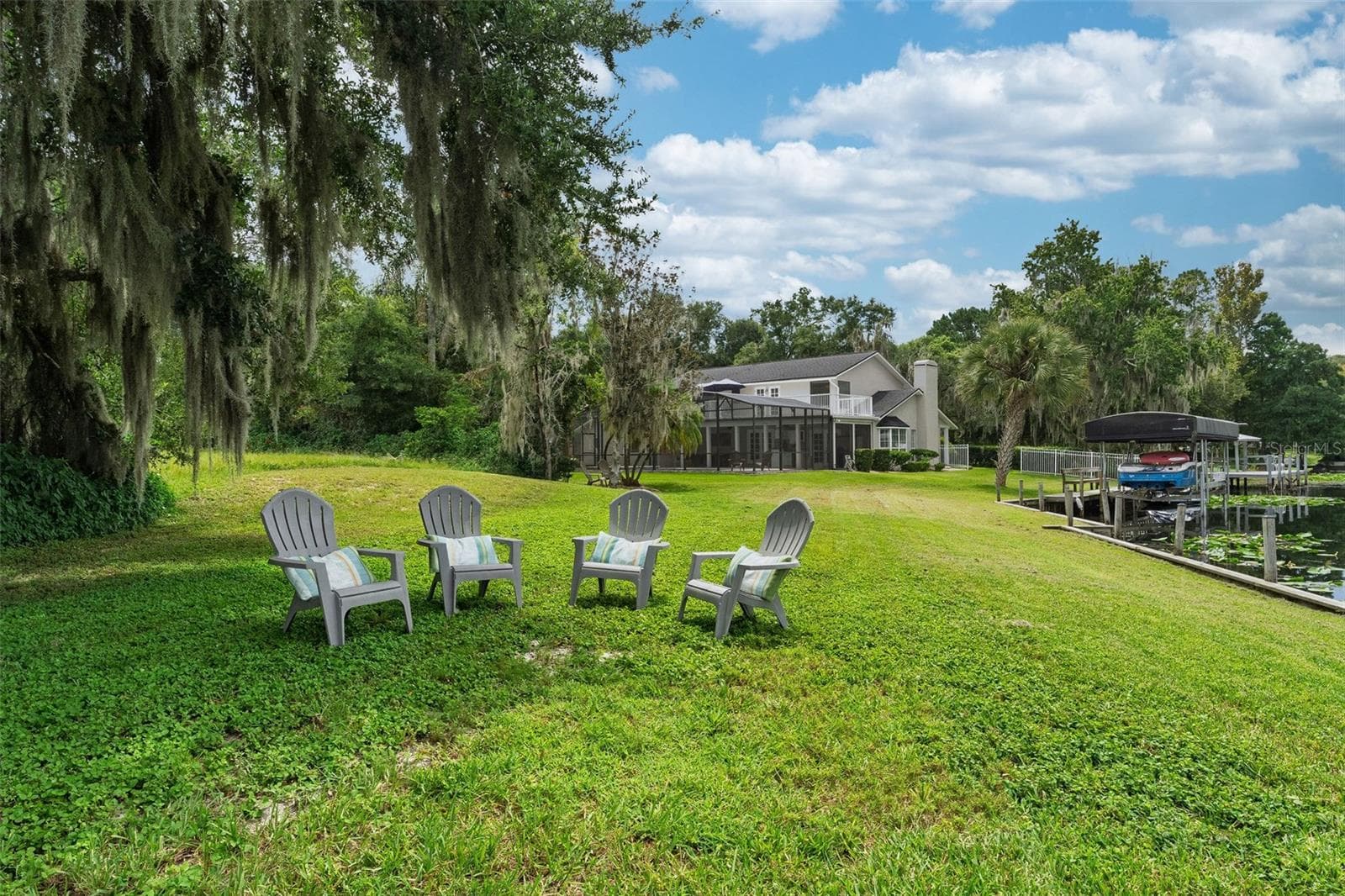 Place for gathering - 2260 W CLASSIC COURT, LONGWOOD