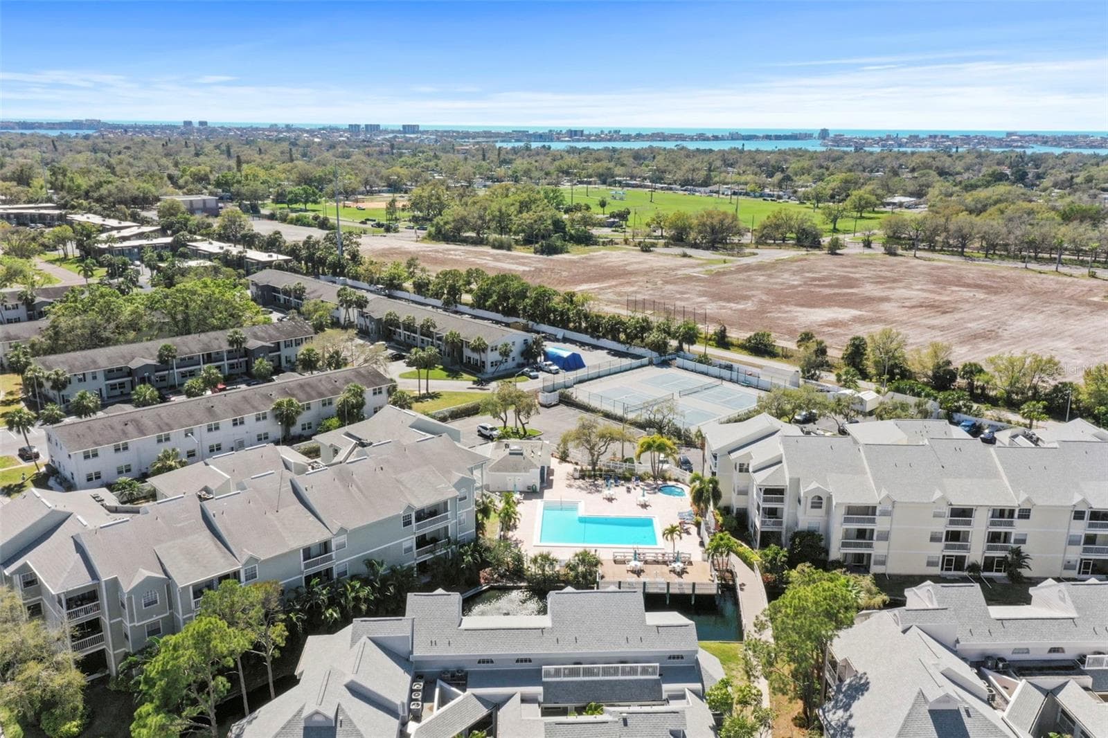 Condominium at 6915 STONES THROW CIR N #3104, ST PETERSBURG, photo 26 of 41