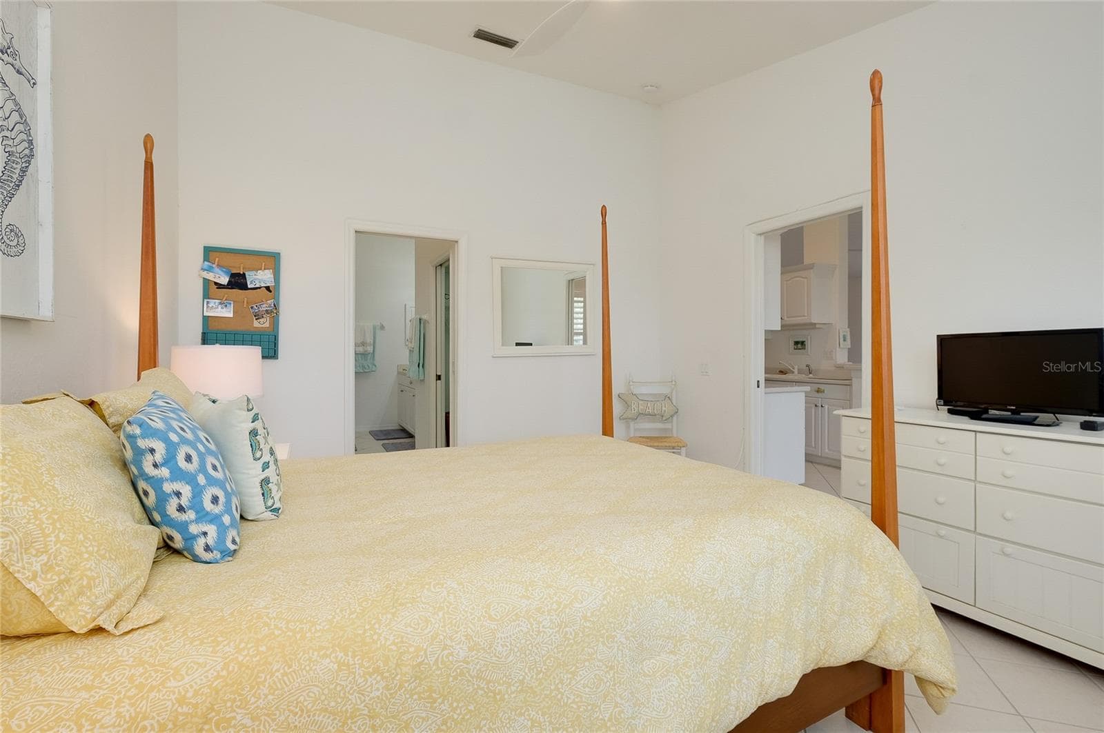 Condominium at 703 CASA DEL LAGO WAY #703, VENICE, photo 23 of 52