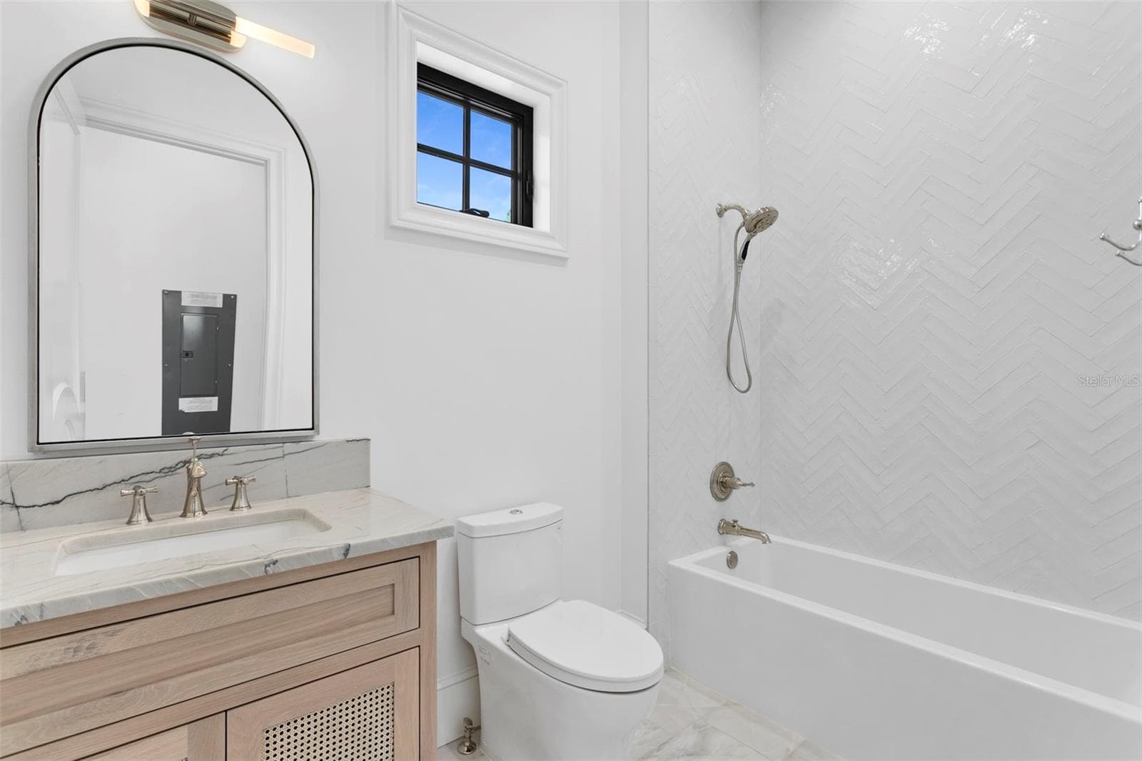 Single Family Residence at 3907 BAYSHORE BLVD, TAMPA, photo 70 of 98
