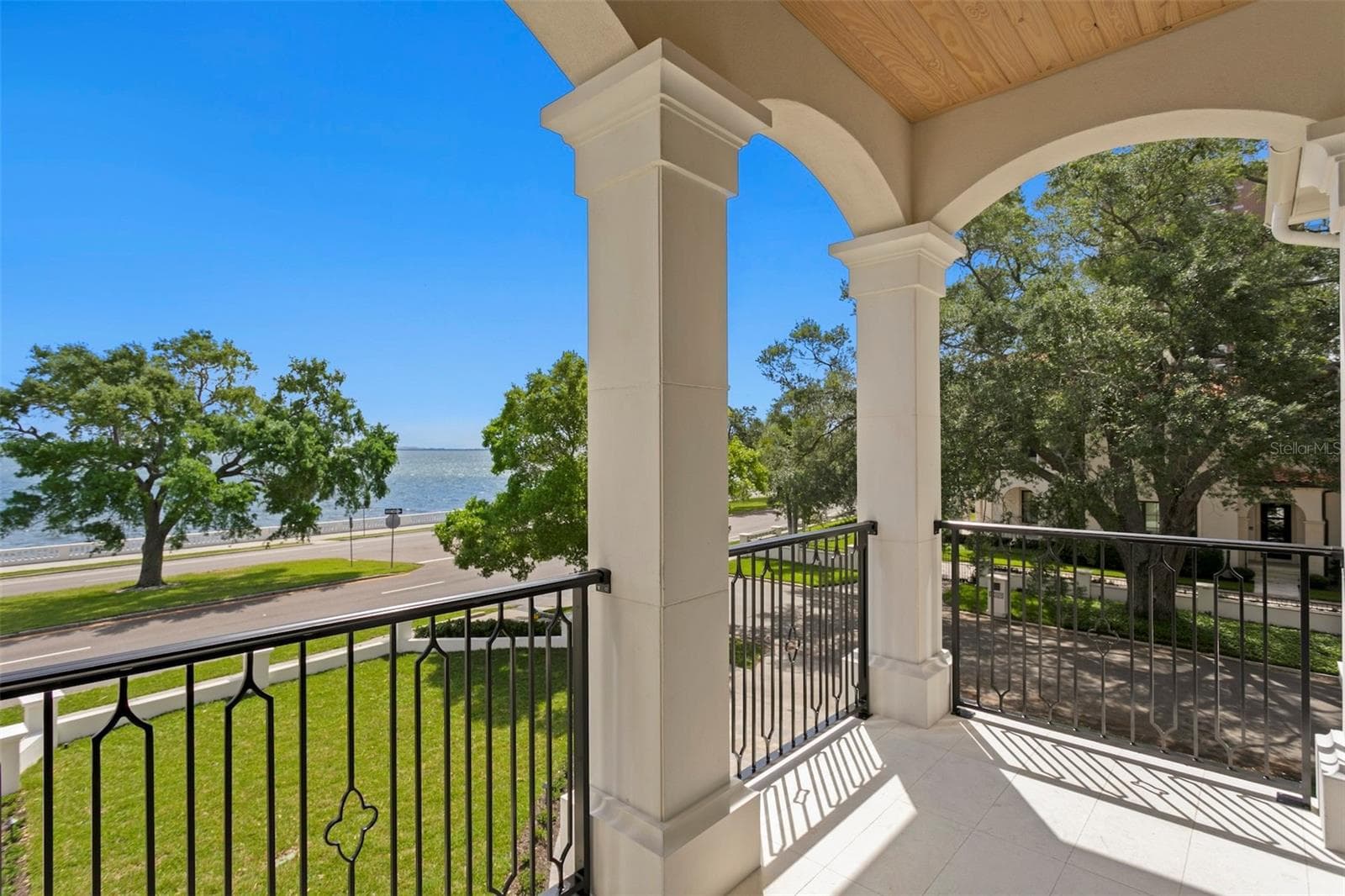 Single Family Residence at 3907 BAYSHORE BLVD, TAMPA, photo 74 of 98