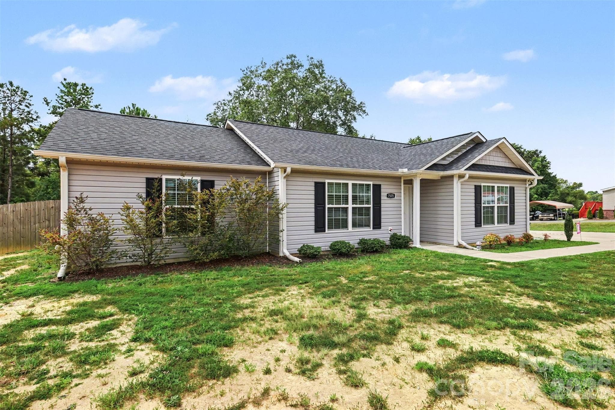 Single Family Residence at 1505 Foxbrook Circle, Lancaster, photo 2 of 25