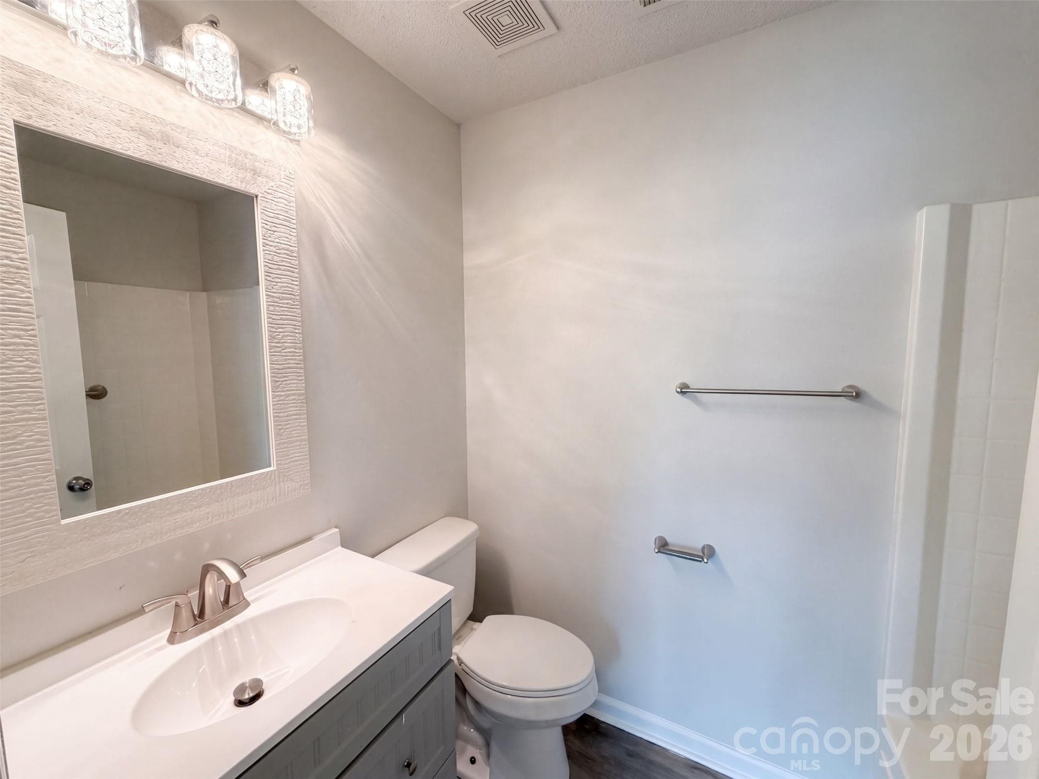 Single Family Residence at 1412 Bells Knox Road, Charlotte, photo 10 of 16