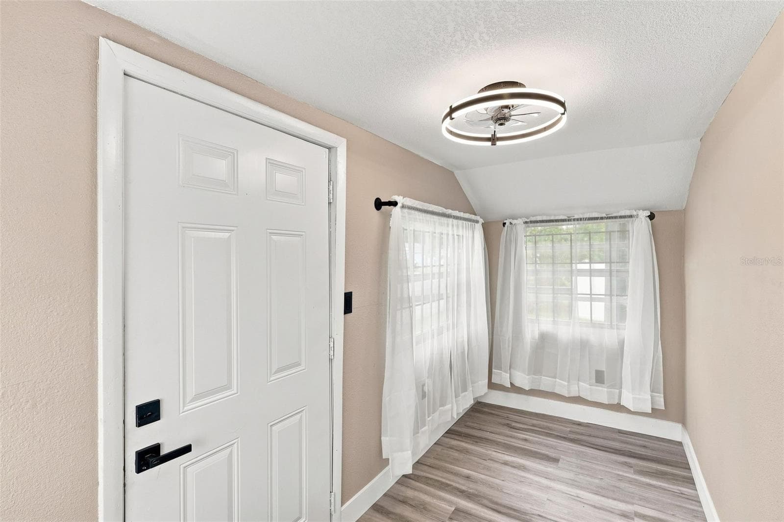 Single Family Residence at 1416 SOUTHWEST RD, SANFORD, photo 9 of 44