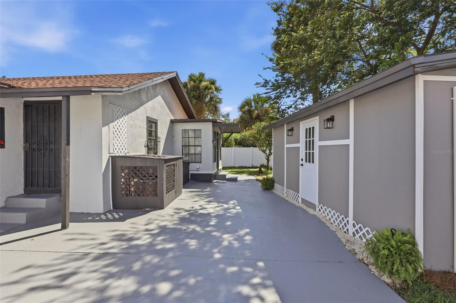 Single Family Residence at 1416 SOUTHWEST RD, SANFORD, photo 32 of 44