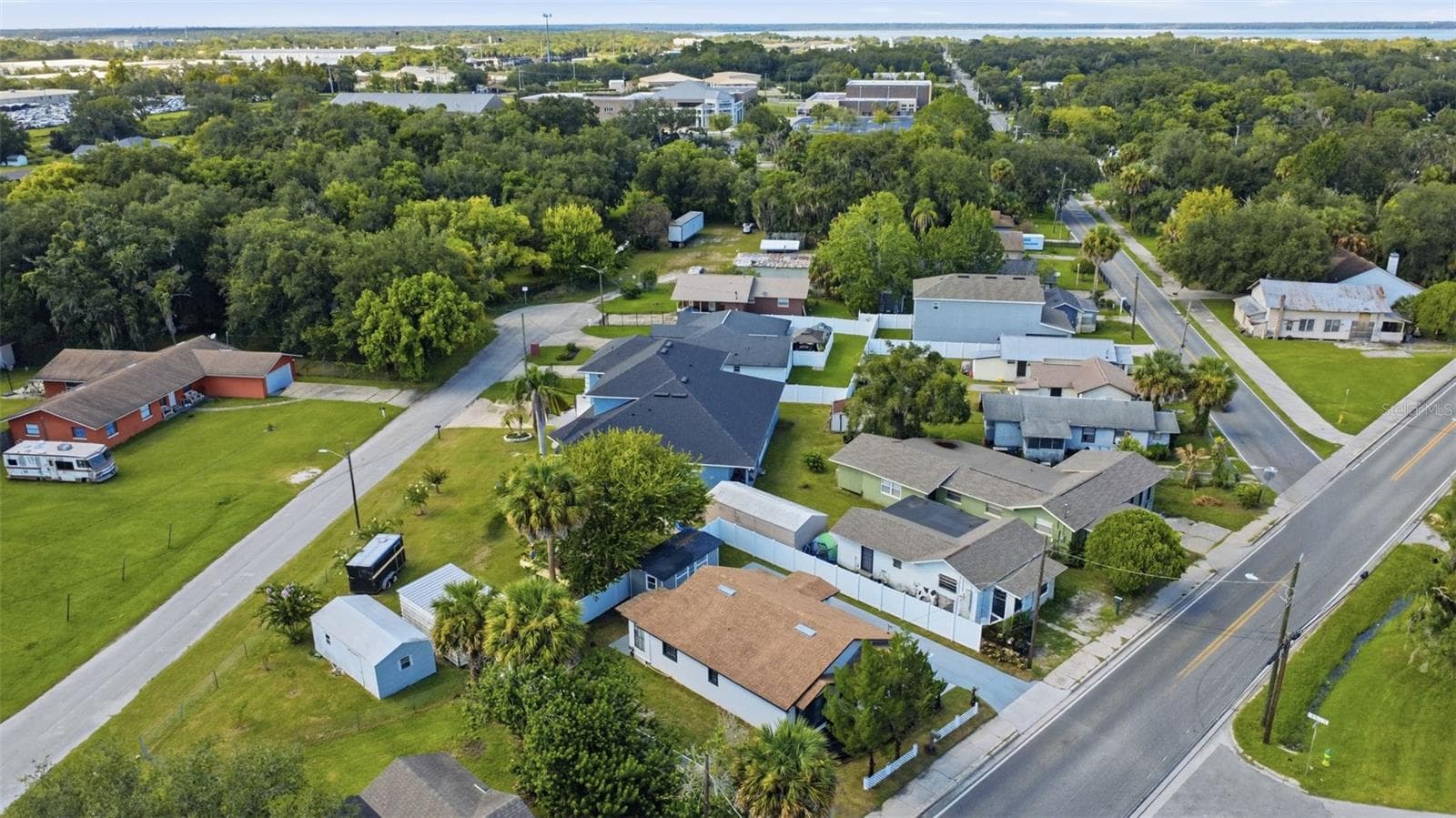 Single Family Residence at 1416 SOUTHWEST RD, SANFORD, photo 40 of 44