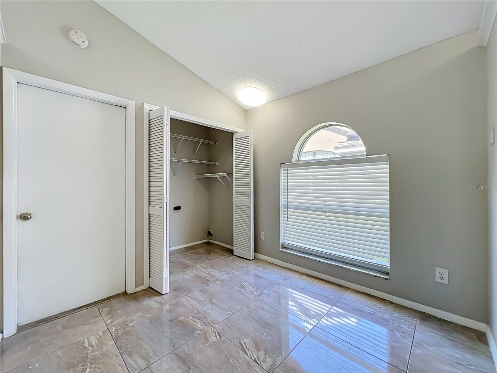 Single Family Residence at 1365 CRAWFORD DR, APOPKA, photo 5 of 37
