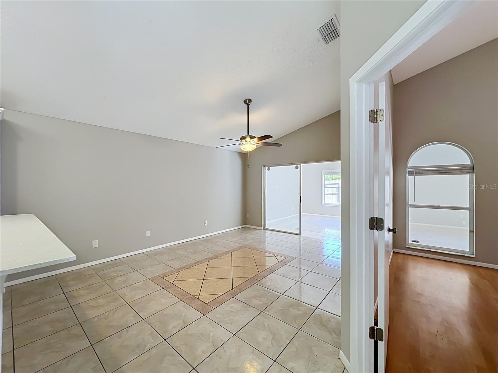 Single Family Residence at 1365 CRAWFORD DR, APOPKA, photo 11 of 37
