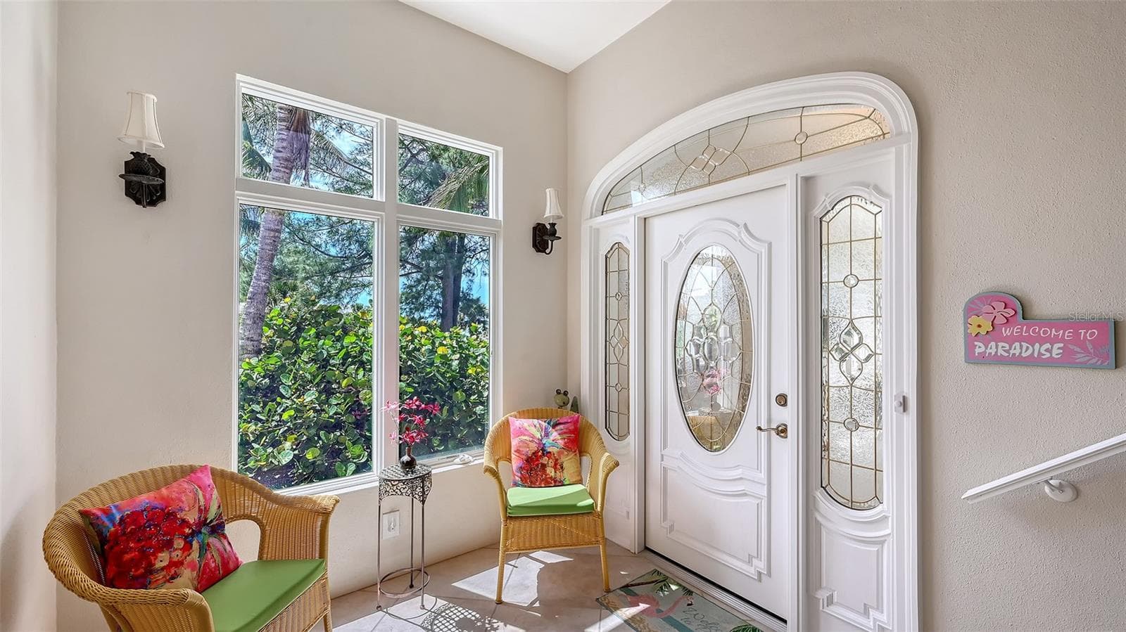 Foyer and entrance to 106. - 106 74TH ST #100, HOLMES BEACH