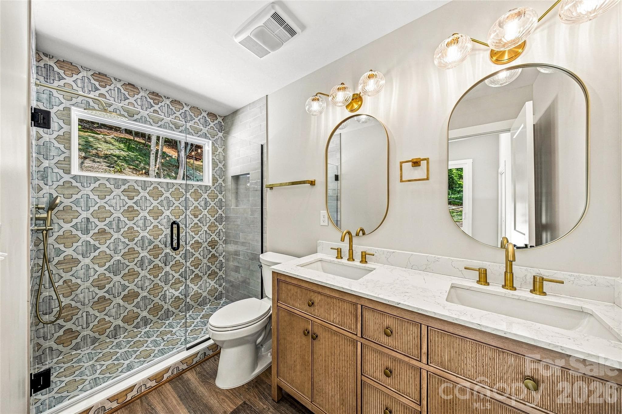 Full bath with tiled walk-in shower - 60 Catatoga Trail, Marion