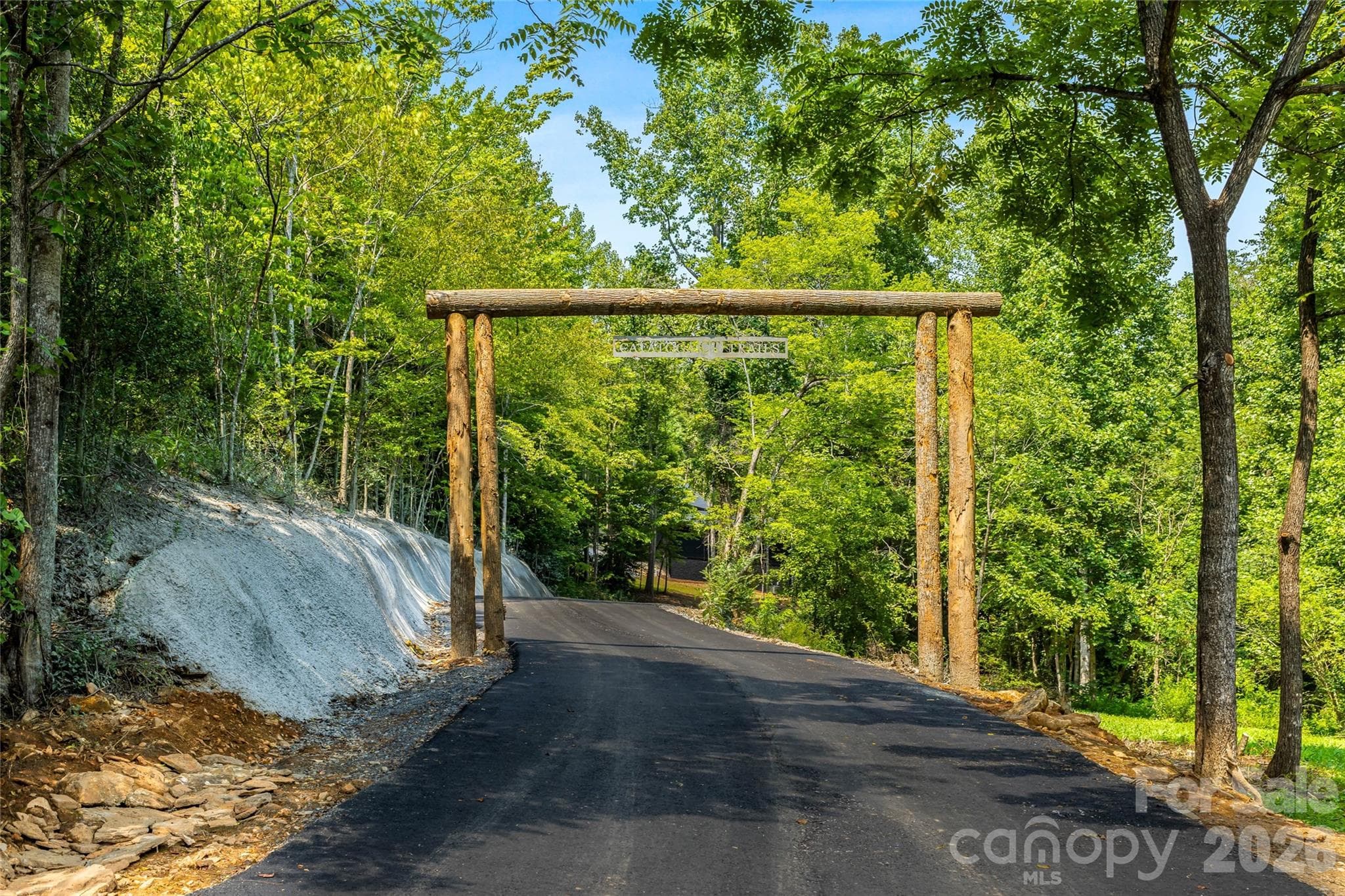 Community Entrance - 60 Catatoga Trail, Marion
