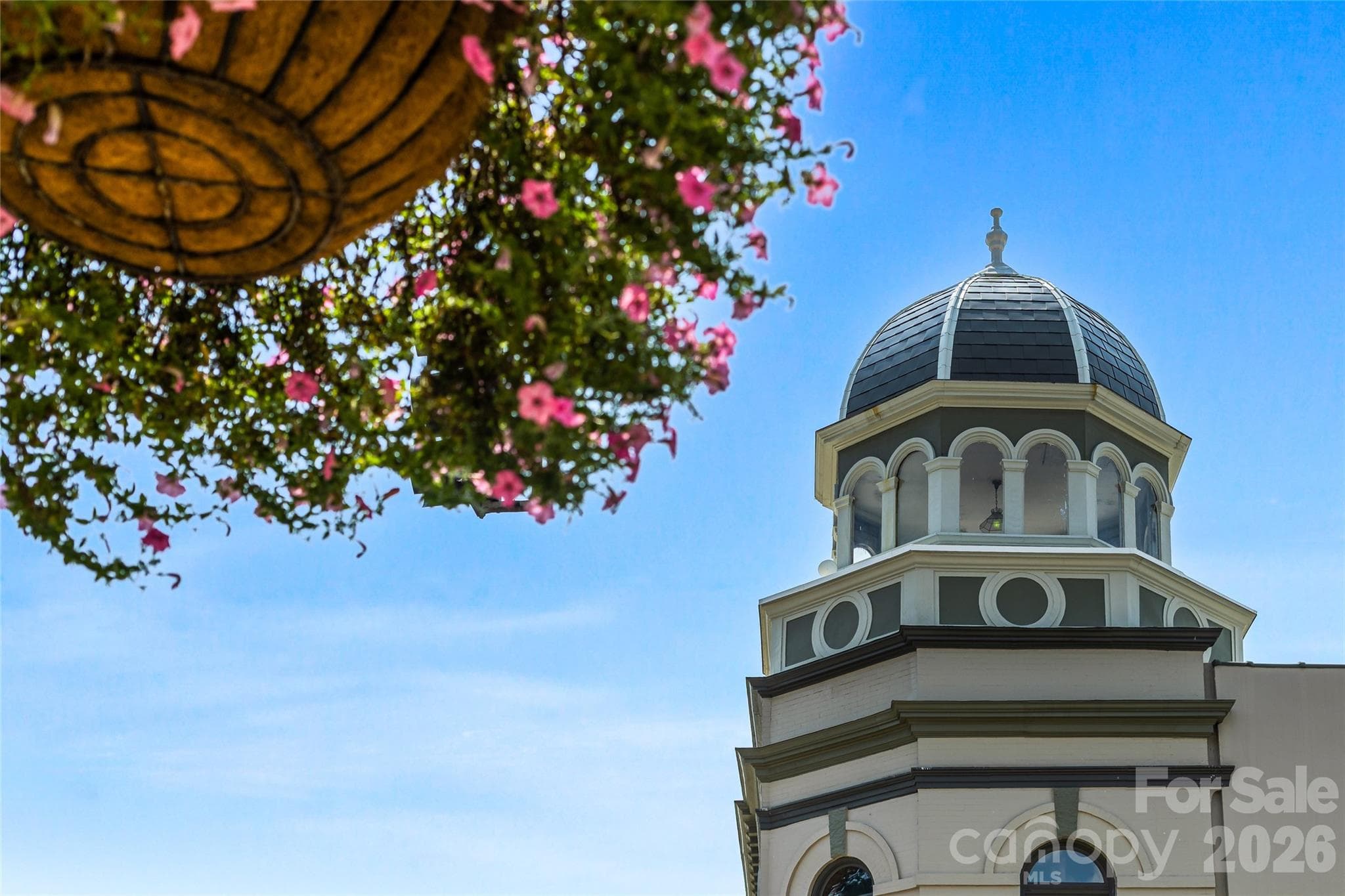 Downtown Marion landmark - 87 Catatoga Trail, Marion