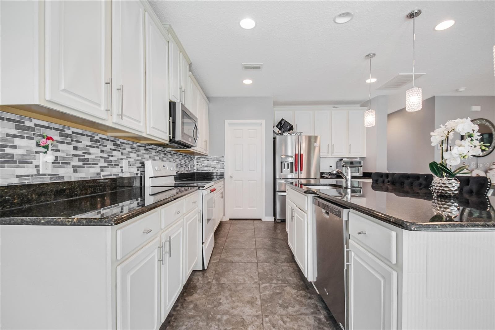 Single Family Residence at 2753 MONTICELLO WAY, KISSIMMEE, photo 15 of 49
