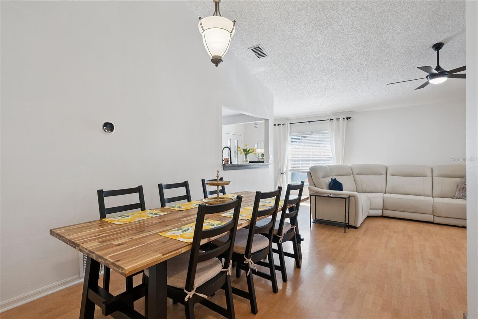 Single Family Residence at 1038 ROYAL OAKS DR, APOPKA, photo 8 of 35