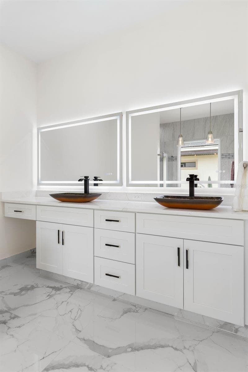 Led Lighting - 116 LONGVIEW WAY N, PALM COAST