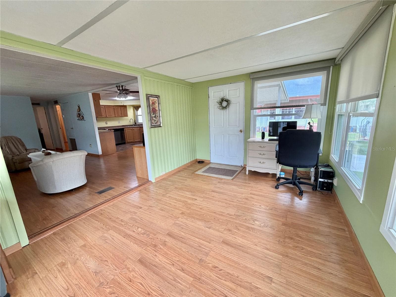Manufactured Home at 151 HIBISCUS WAY, LEESBURG, photo 2 of 56