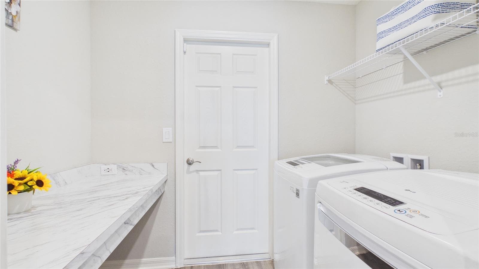 Single Family Residence at 631 VISTA VIEW LN, LAKE WALES, photo 7 of 25