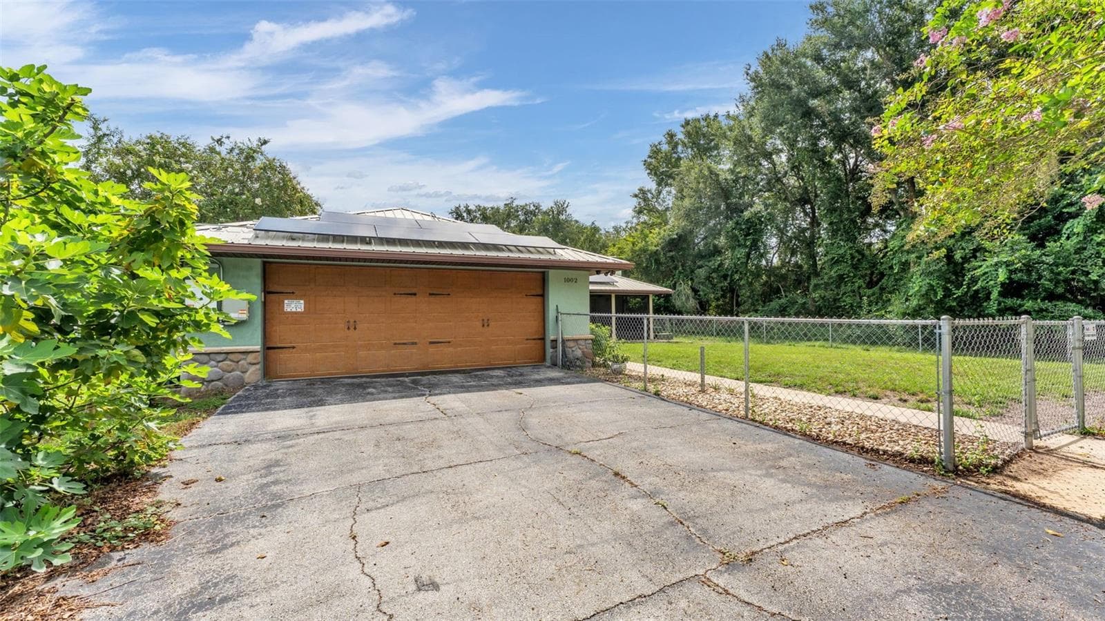 Single Family Residence at 1002 W LAKE MARION RD, HAINES CITY, photo 2 of 34