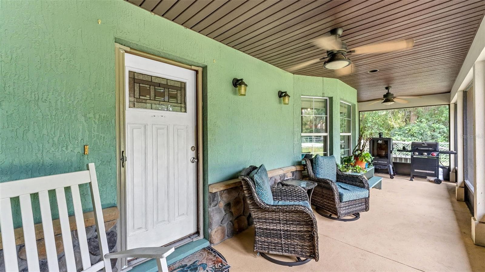 Single Family Residence at 1002 W LAKE MARION RD, HAINES CITY, photo 5 of 34