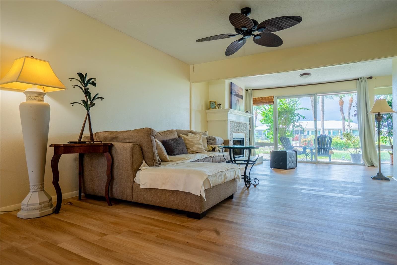 Relaxing Living Spaces - 3289 FAIRHAVEN LN #112, SARASOTA