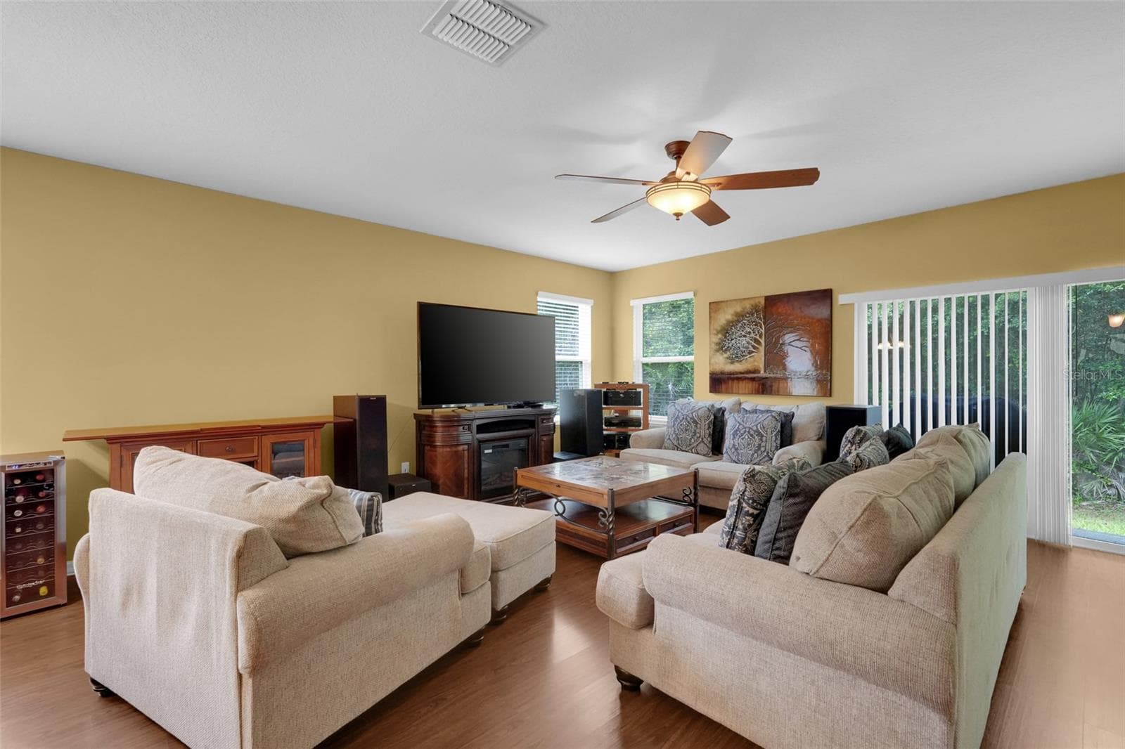 Single Family Residence at 221 DAIGLEDOG ST, ST CLOUD, photo 14 of 42