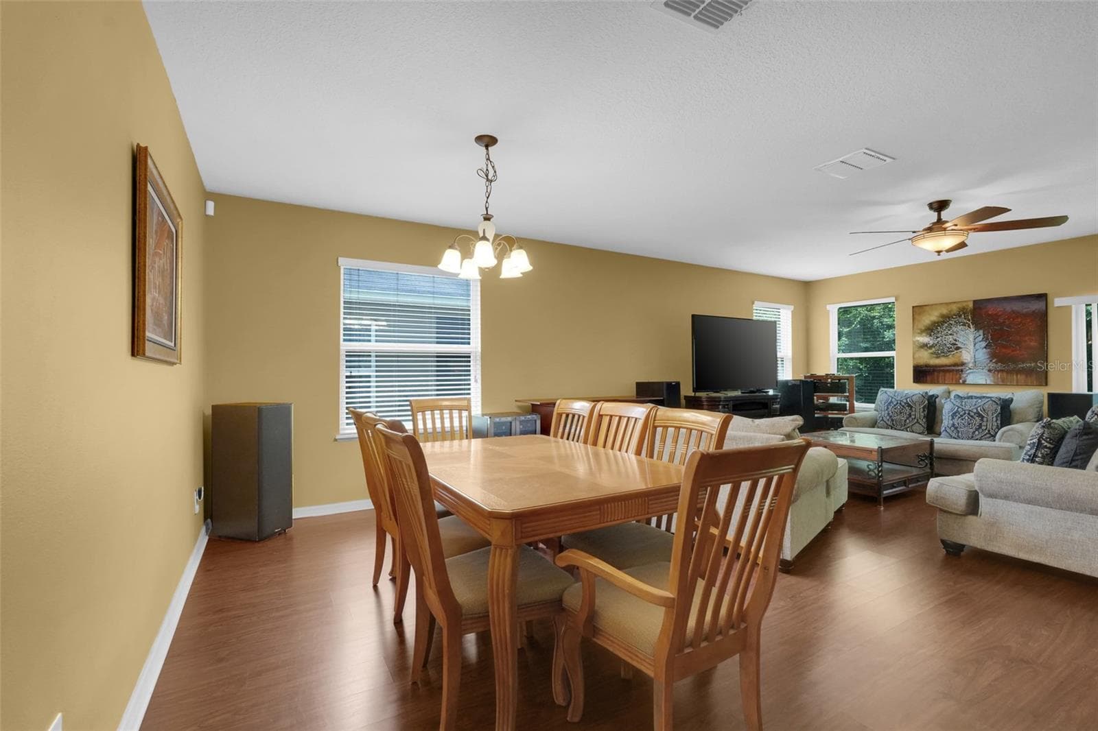 Single Family Residence at 221 DAIGLEDOG ST, ST CLOUD, photo 17 of 42