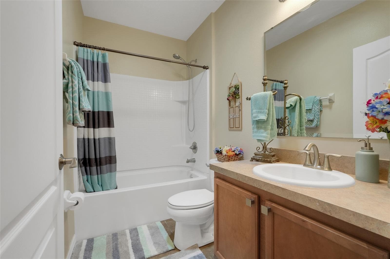 Single Family Residence at 221 DAIGLEDOG ST, ST CLOUD, photo 34 of 42