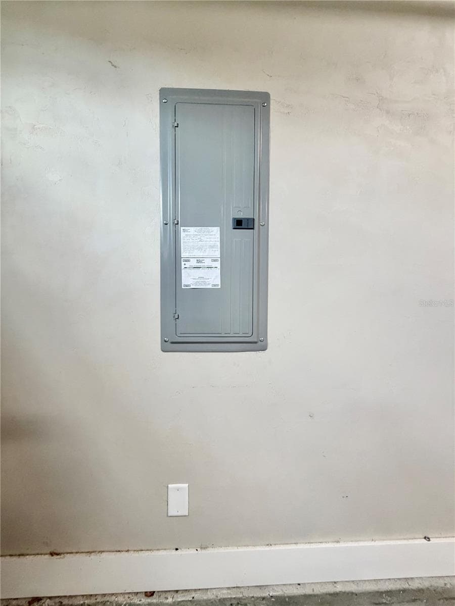 electric charger wiring - 2598 NW 48TH TER, GAINESVILLE