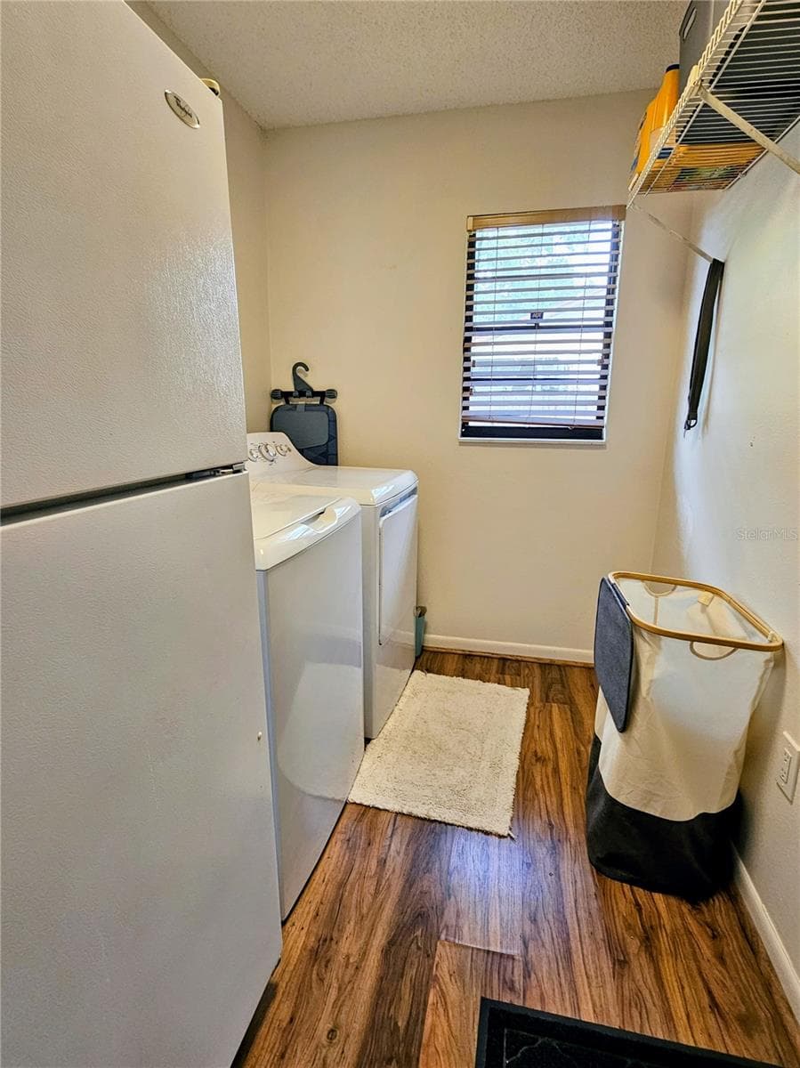 Laundry Room has room for a refrigerator - 2028 NOBLETON AVE, SPRING HILL
