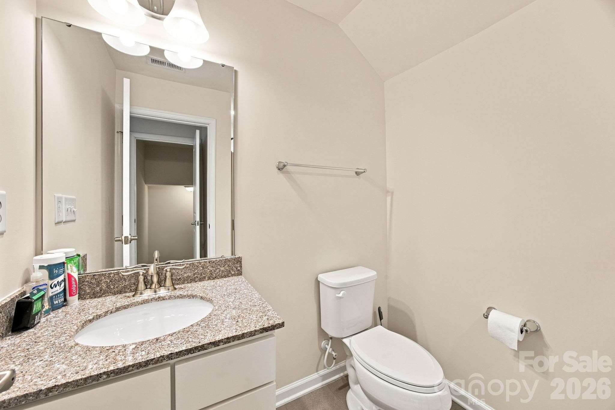 Townhouse at 1321 Queen Lyon Court, Charlotte, photo 19 of 21