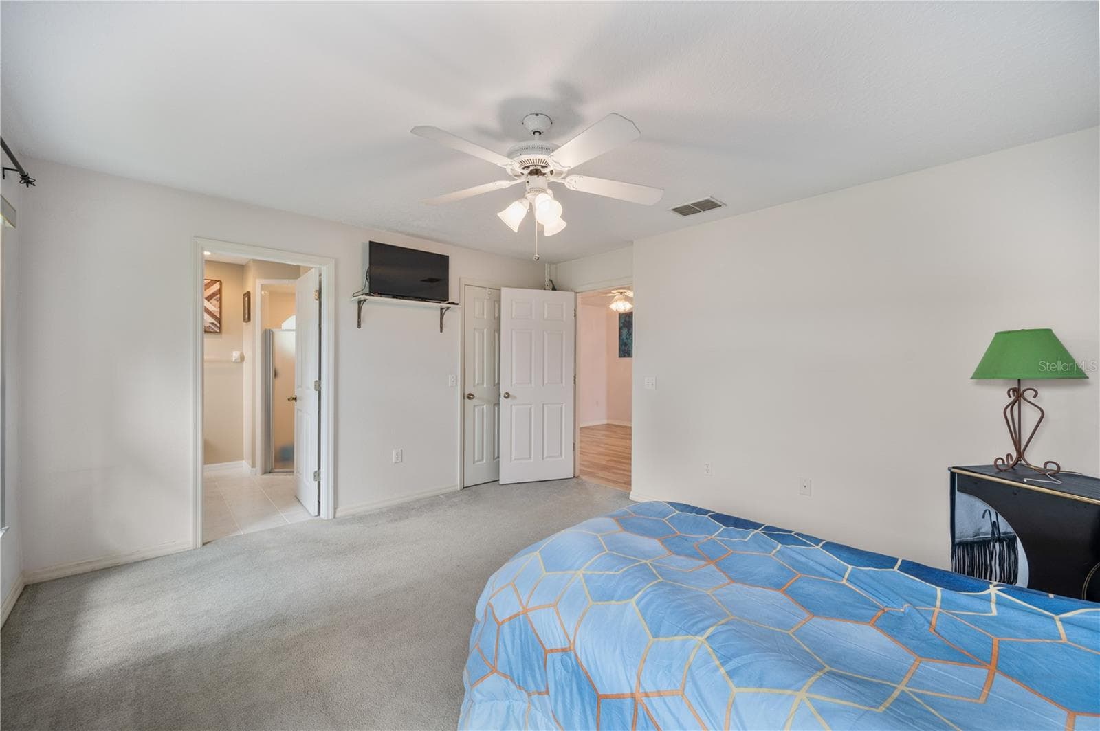 Priamry Bedroom with Room for a King Sized bed! - 1660 GAMEWELL TRL, LAKELAND