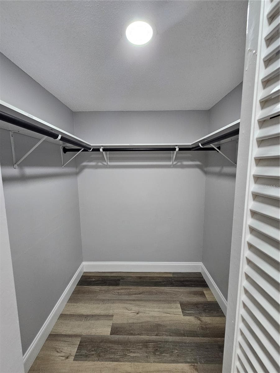 Master Walk-In Closet - 1720 GLENHOUSE DR #328, SARASOTA